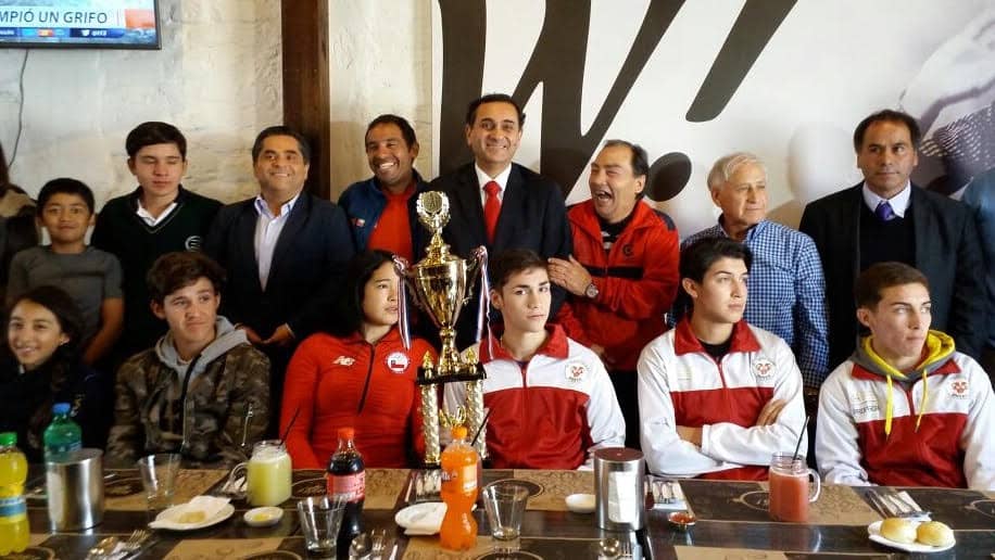 Llenos de éxitos regresaron deportistas del boxeo y el ciclismo a Curicó