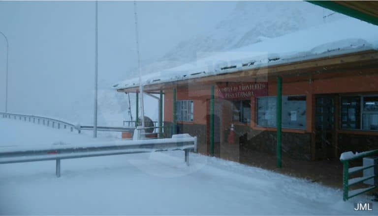 Diversas emergencias provocan sistema frontal establecido en la provincia de Curicó