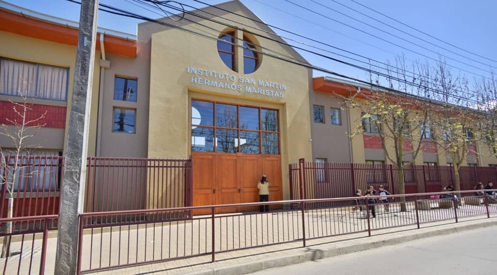 Roban en colegio marista de Curicó