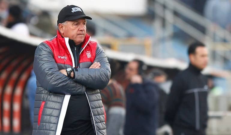 Luis Marcoleta deja Curicó Unido y enrostra estadísticas a “mal agradecidos”