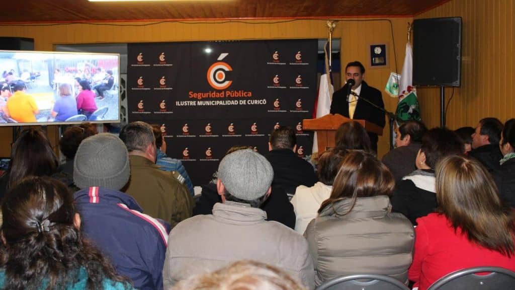 Familias de la villa Los Guindos protegieron sus viviendas con alarmas comunitarias