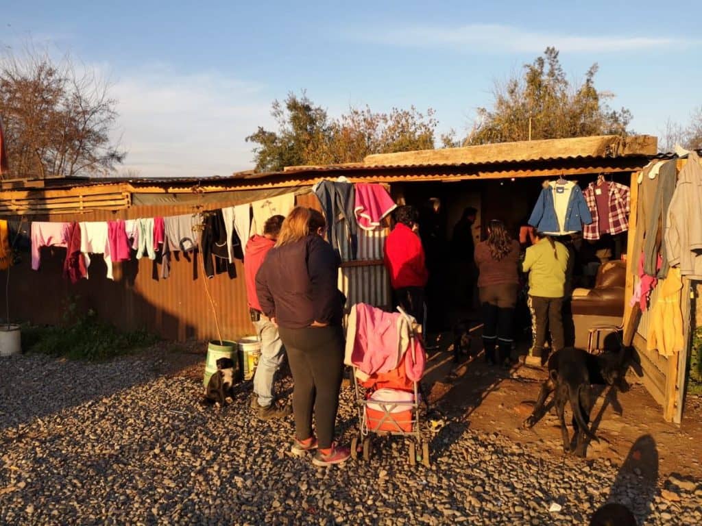Pobladores del campamento "Esfuerzo y Esperanza" interrumpieron concejo municipal