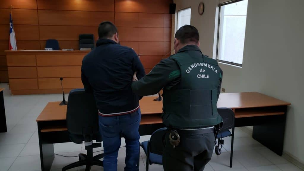Alta pena para curicano acusado de violar a hija menor