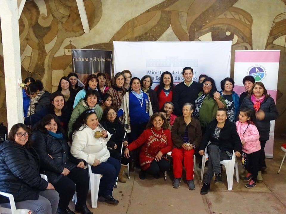 Seremi de la Mujer en el Maule visita a mujeres de Vichuquén