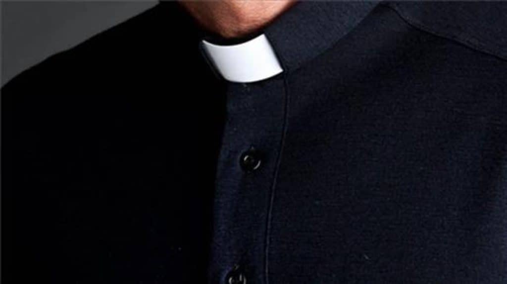 Suspendido sacerdote y un capellán de colegio en Chillán por abusos sexuales