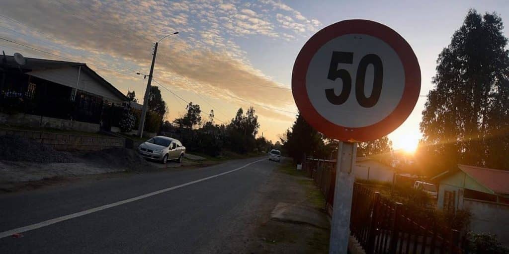 En marcha ley que reduce la velocidad urbana de 60 a 50 km/hr