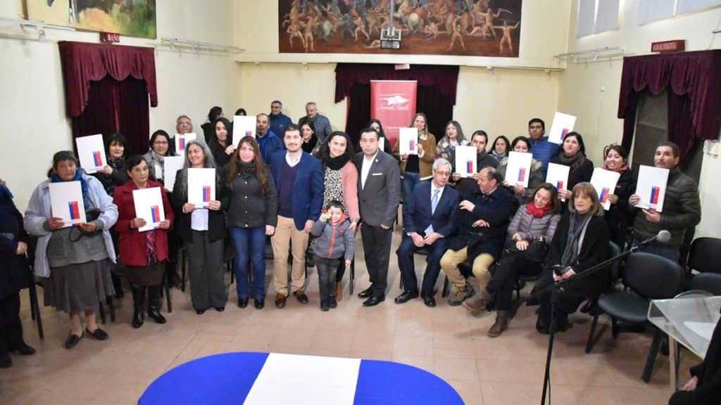“Chile Propietario” oficializó a jefes de hogar como dueños de sus terrenos