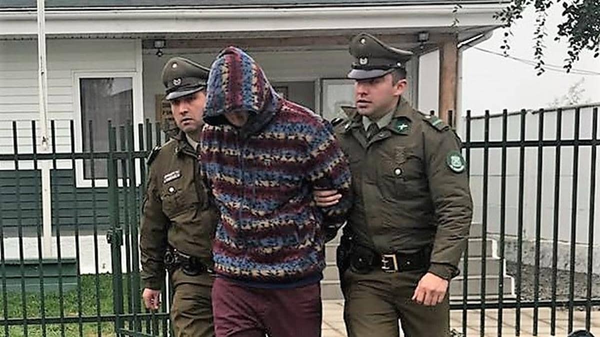 Traficantes cayeron detenidos tras control policial frente a Parronal de Hualañé