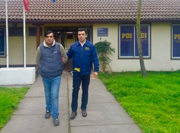 Detective detiene a sujeto que robaba en una vivienda del Boldo