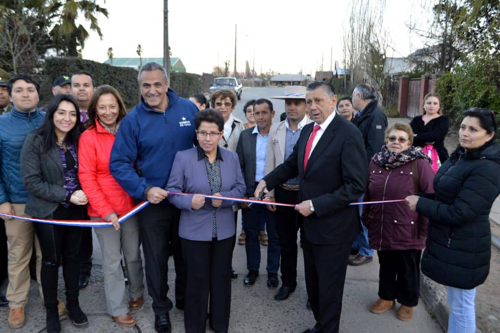 Rauquinos celebraron con nuevo pavimento aniversario de la junta de vecinos San Antonio