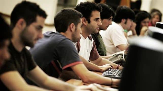 Expertos advierten que Estatuto Laboral Juvenil podría ser contraproducente