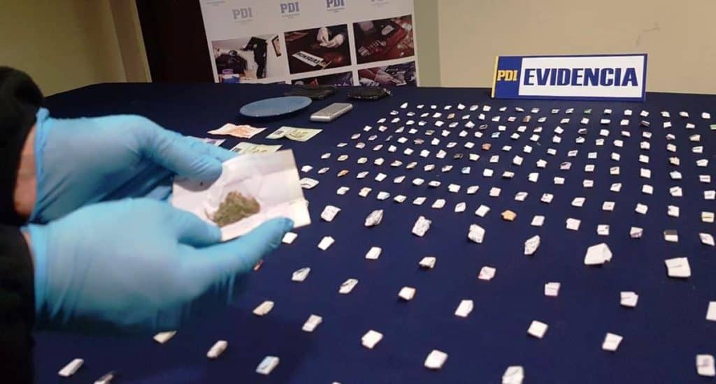 PDI sacó de circulación más de 230 dosis de droga en Curicó