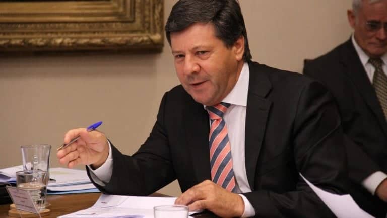 Senador Castro sobre acuerdo constituyente: “no representan el sentir de toda la ciudadanía”