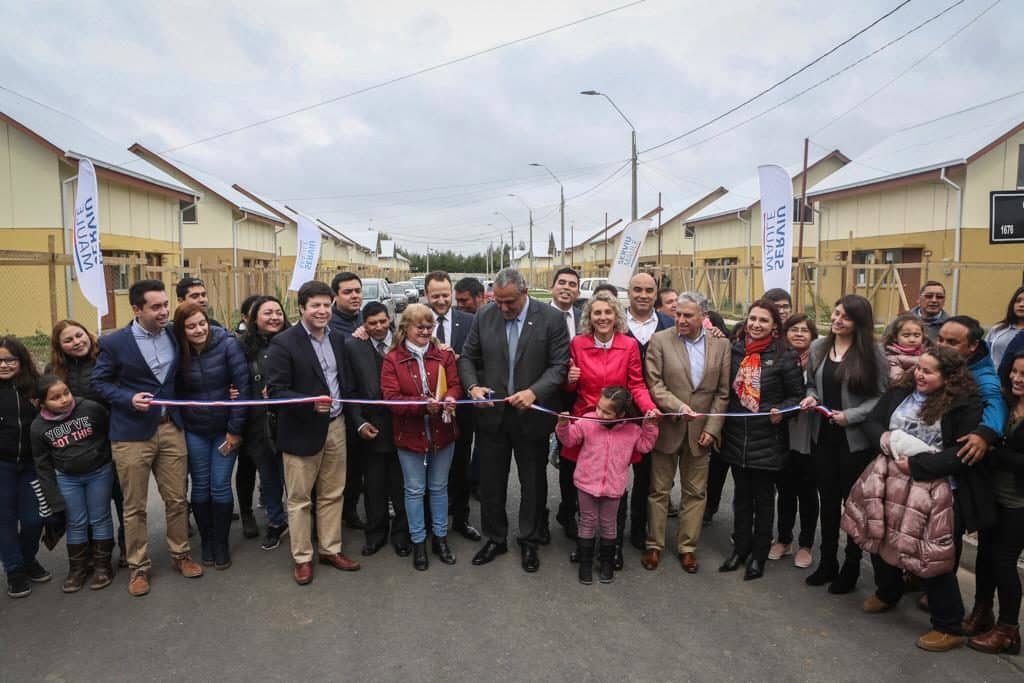 Inauguración de nuevas viviendas benefician a familias de Molina y Romeral