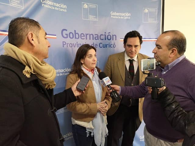 Gobernadora de Curicó explicó aporte de la Reforma Tributaria