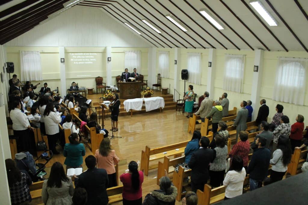 Molina entregó comodato para construir templo de la Iglesia Metodista Pentecostal de Chile