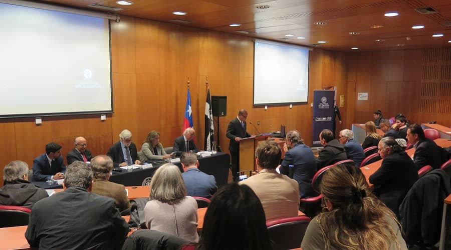 Expertos en Relaciones Internacionales analizaron los escenarios ad portas del fallo en La Haya
