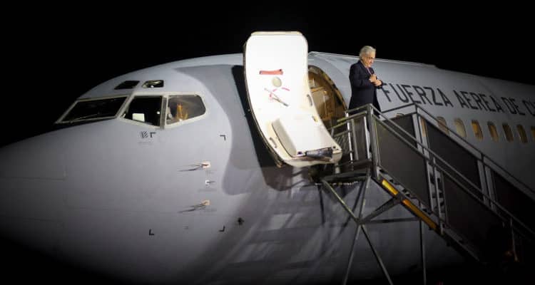 Gobierno estudia opción de regresar a haitianos a su país en el avión presidencial