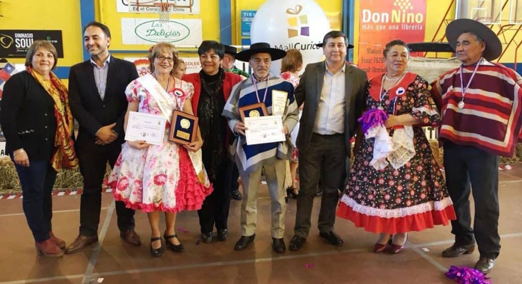 Pareja tenina representará a Curicó en campeonato regional de cueca