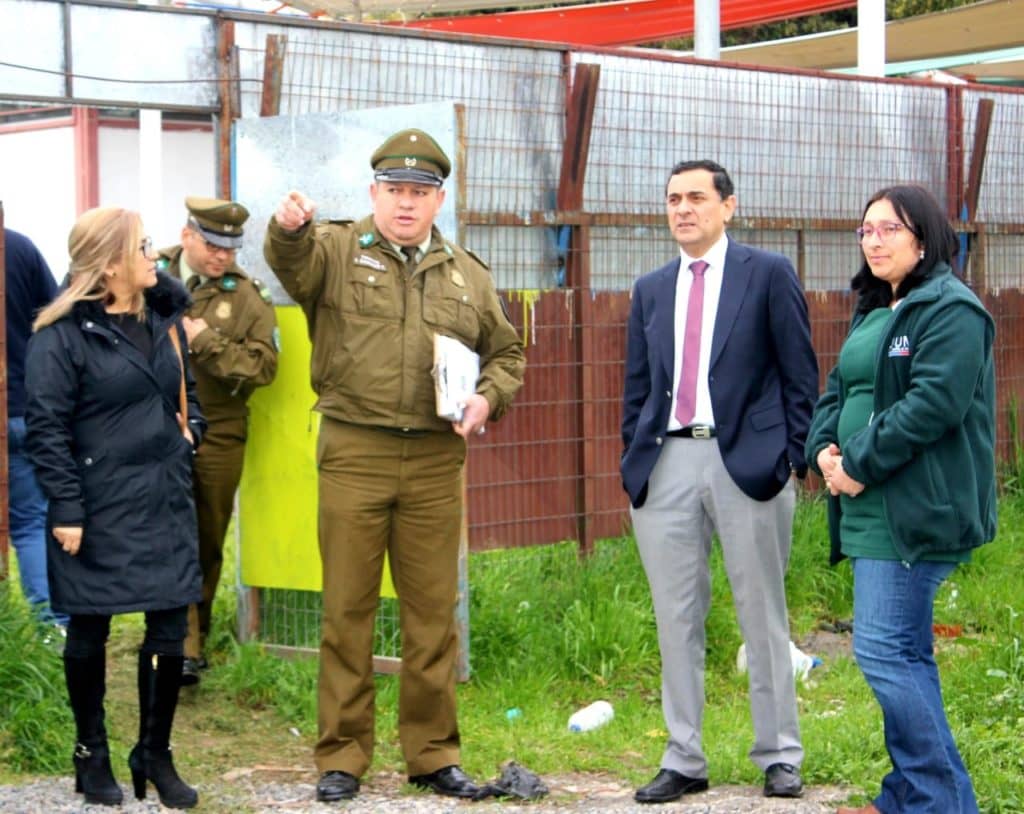 Municipalidad analiza problemas de inseguridad en jardín Los Aromitos
