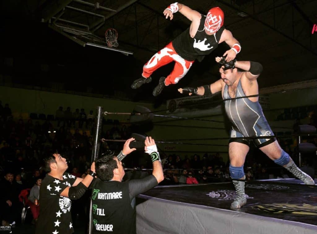 La Lucha Libre NSF fue protagonista durante el aniversario 183 de Lontué