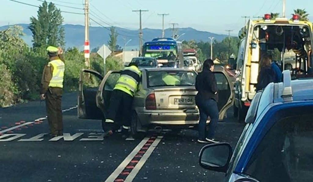 Conductor presuntamente ebrio protagoniza grave accidente