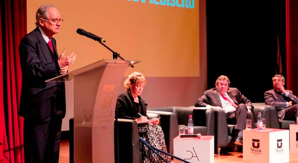 Histórico debate a tres décadas del plebiscito