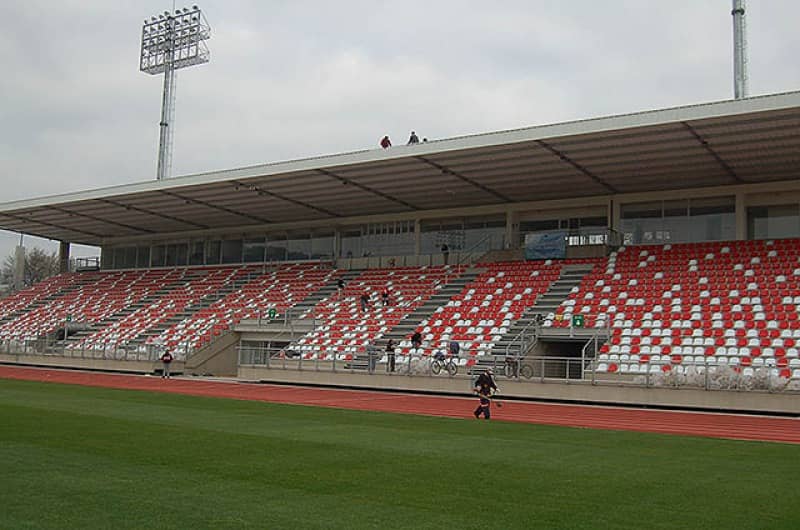 Atención hinchas: Lleva tu cartulina roja o blanca a La Granja