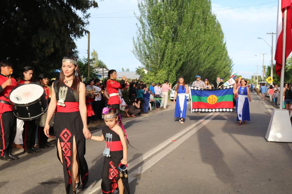 Con desfile cívico Tutuquén celebró un nuevo aniversario