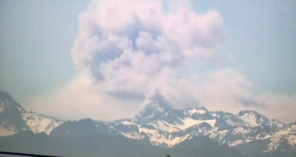 Volcán Planchón Peteroa podría generar nuevas emisiones de cenizas de alta intensidad