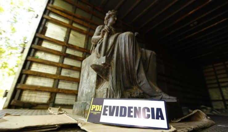 Descubren otras 10 estatuas en hacienda de Schüler