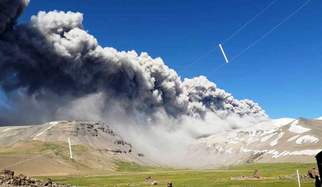 Volcán Planchón despertó: emitió cenizas todo el fin de semana
