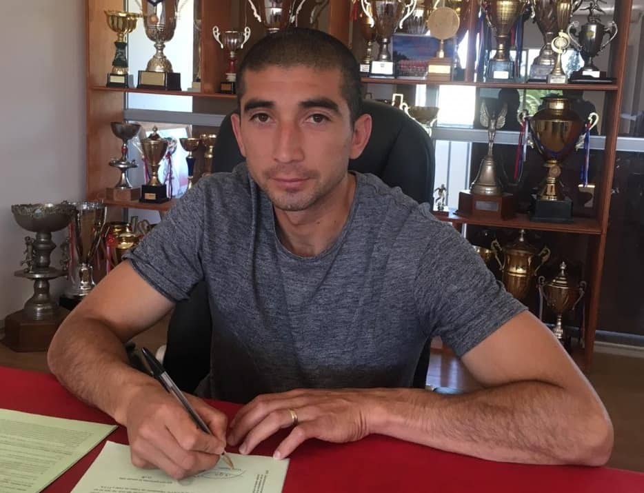 Renovó: Diego Diaz seguirá ligado a Curicó Unido por un año más