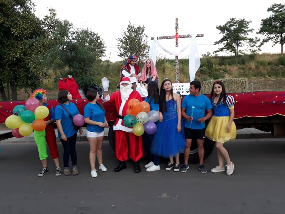 Romeralinos celebraron junto al "Viejo Pascuero"
