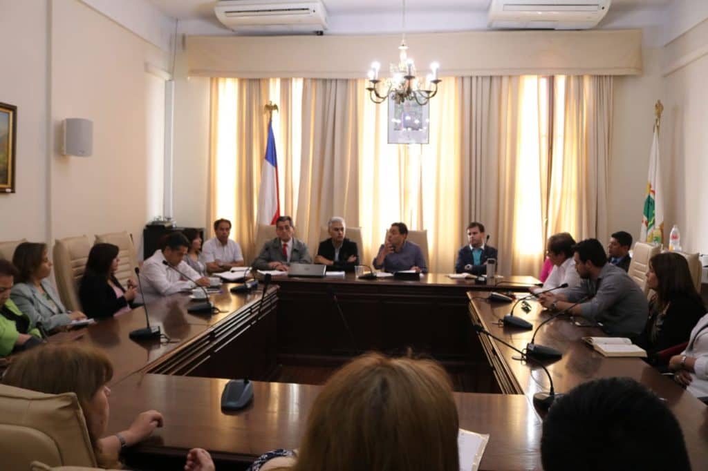 Coordinan acciones para enfrentar paro anunciado por gremios de la salud