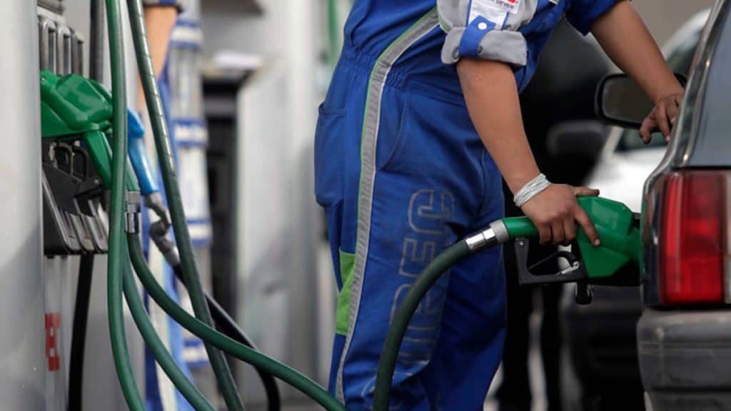 Bencinas arrancan 2019 con su mejor precio