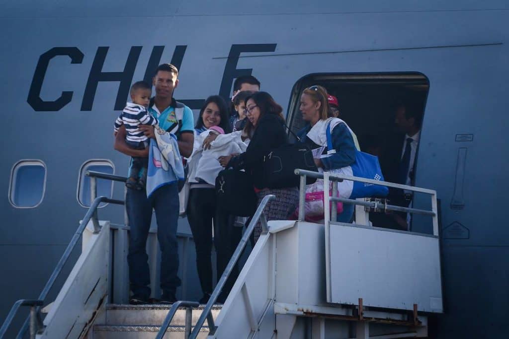 Otros cien chilenos retornarán desde Venezuela