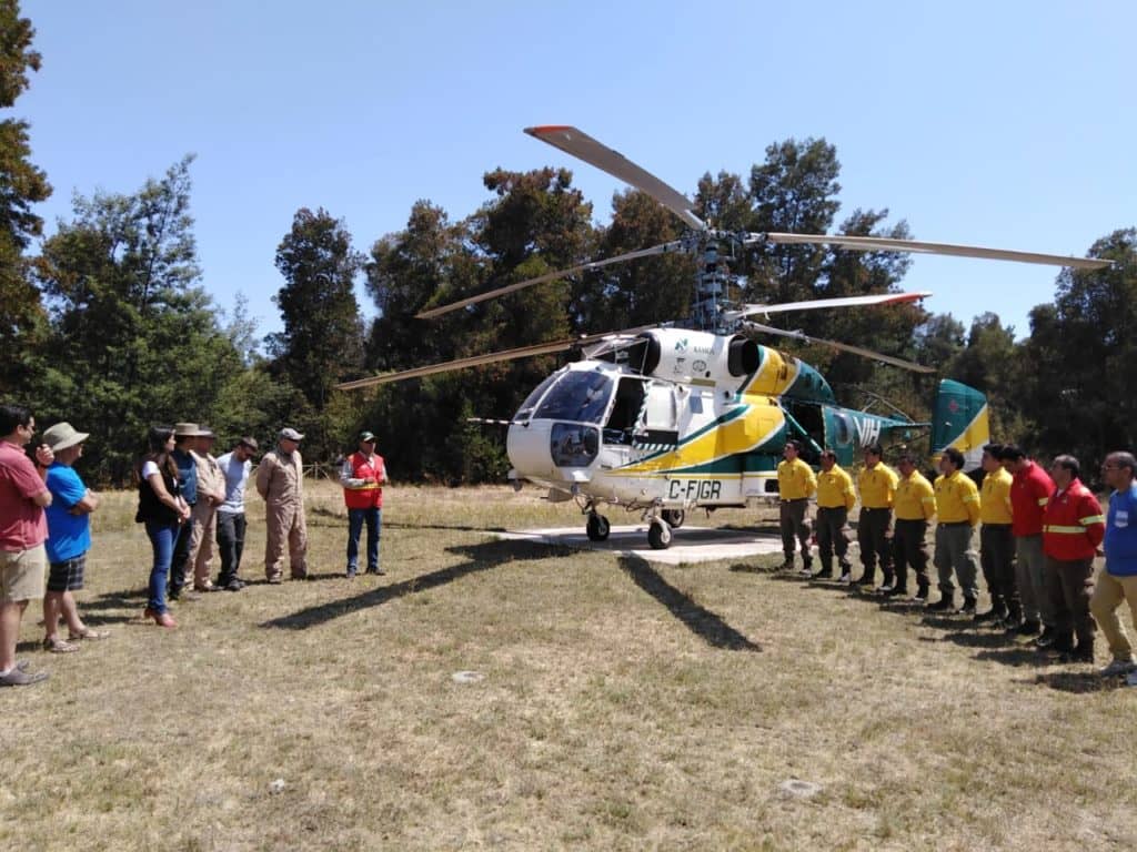 Helicóptero ruso contra incendios forestales llegó a Vichuquén