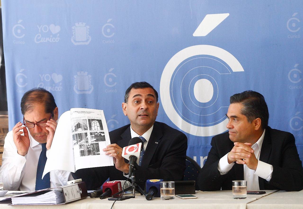 Alcalde Javier Muñoz salió a desmentir irregularidades en Santuario el Carmen
