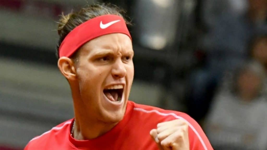¡Grande, Nico!: Jarry golpeó a Rodionov en momentos claves y se quedó con primer punto de Copa Davis