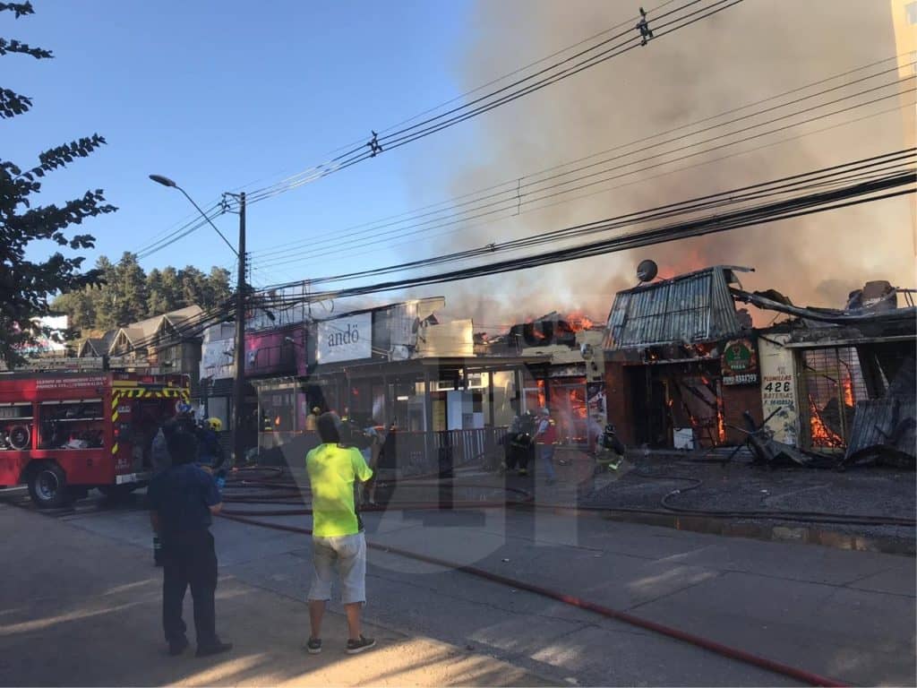 Gobernadora explica criterios para entrega de bono de 7 millones a comerciantes afectados por incendio de la Alameda