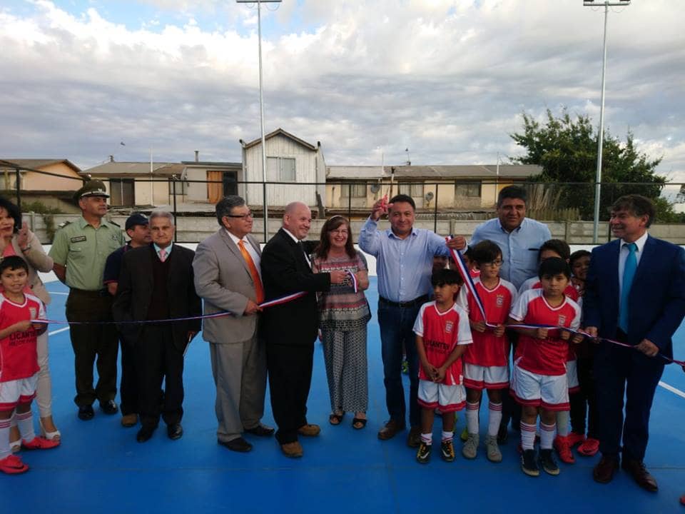 Villa San Antonio de Licantén cuenta con nueva cancha de fútbol