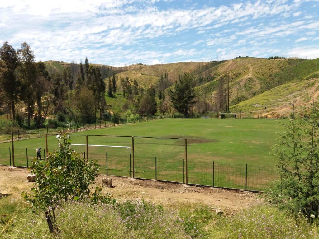 Santa Olga contará con renovada cancha de pasto natural