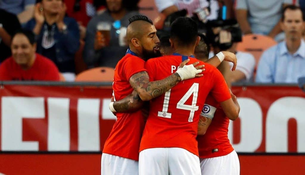 Chile iguala ante Estados Unidos y abandona estadio en completo silencio