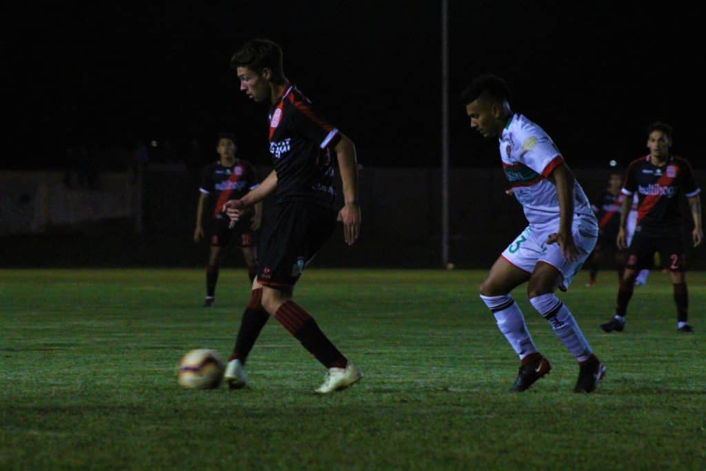 Curicó Unido venció a Chimbarongo FC en la “Noche Albiverde”