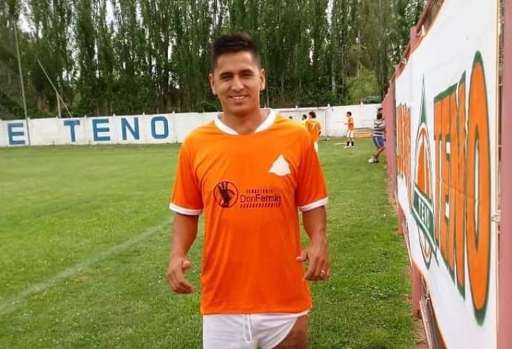 Ex jugadores de Colo Colo y Universidad de Chile refuerzan a Deportes Teno en torneos de fútbol