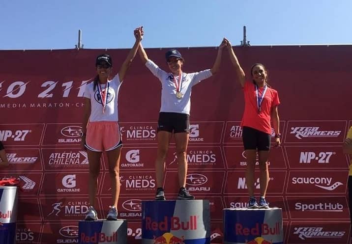 Clara Morales subió por tercera vez consecutiva a lo más alto del podio en Santiago 21K