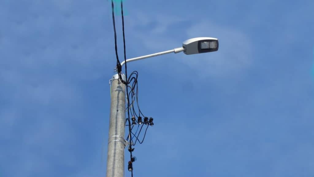 Instalarán modernas iluminarias led en vereda de Linares