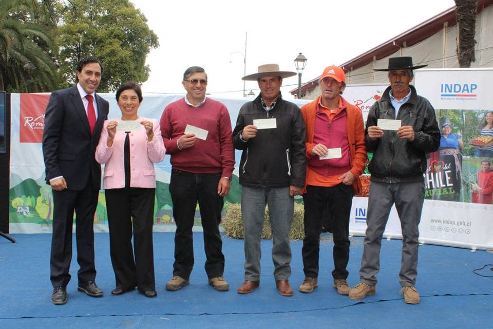 Agricultores de Romeral recibieron incentivos para enfrentar el invierno