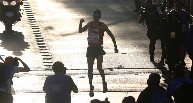 Carlos Díaz obtuvo el segundo lugar en los 10K del Maratón de Santiago y en los 1.500 metros del Orlando Guaita
